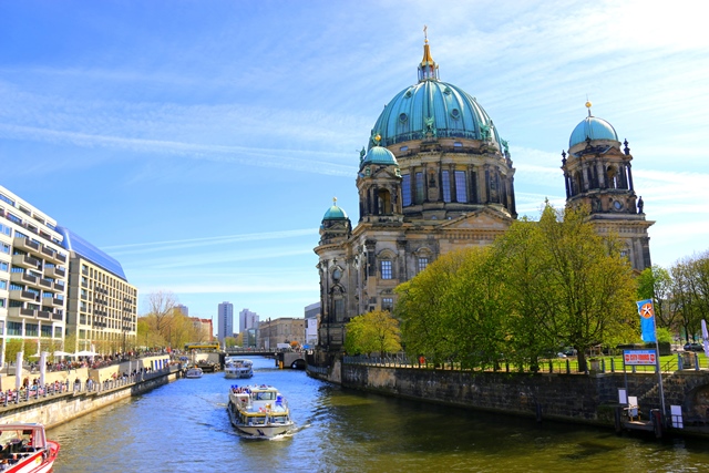 The Berlin Cathedral - gorgeous day in Berlin!